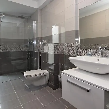 Frizzante בית הארחה